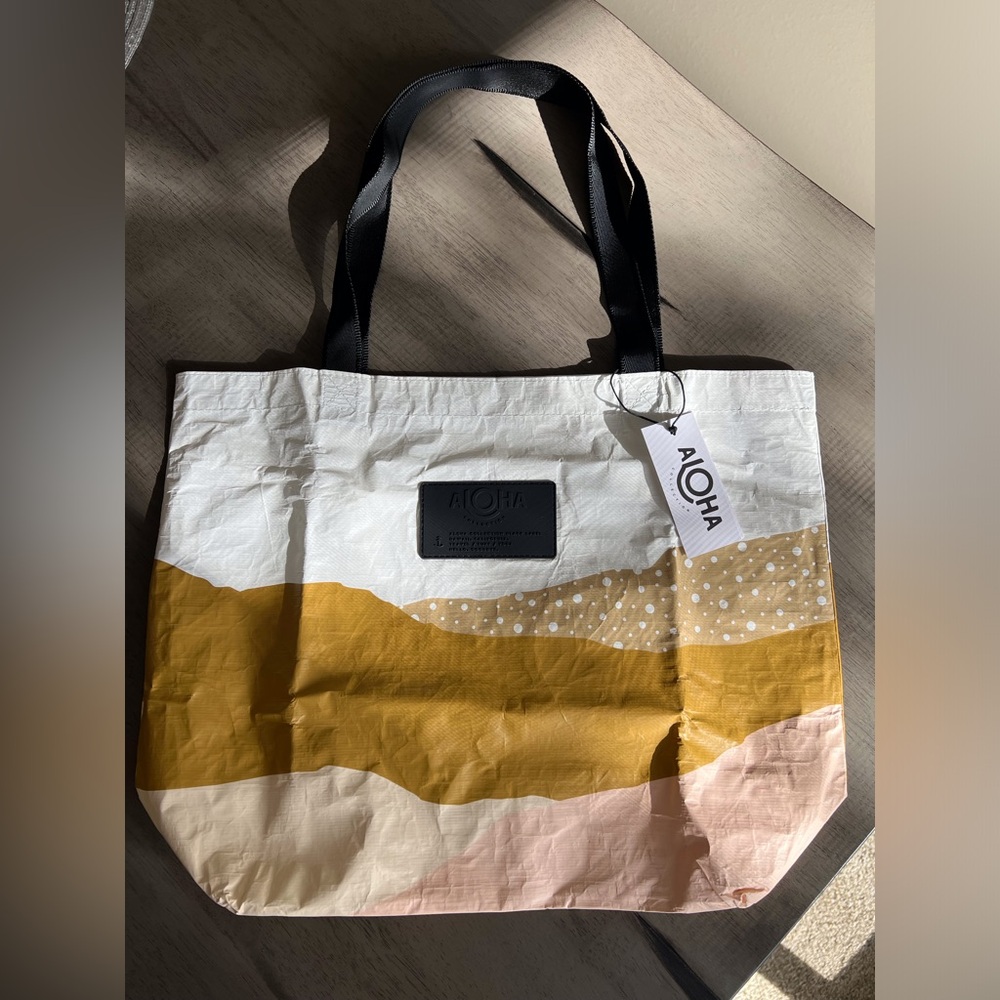 ALOHA Collection Splash-Proof Reversible Tote Bag